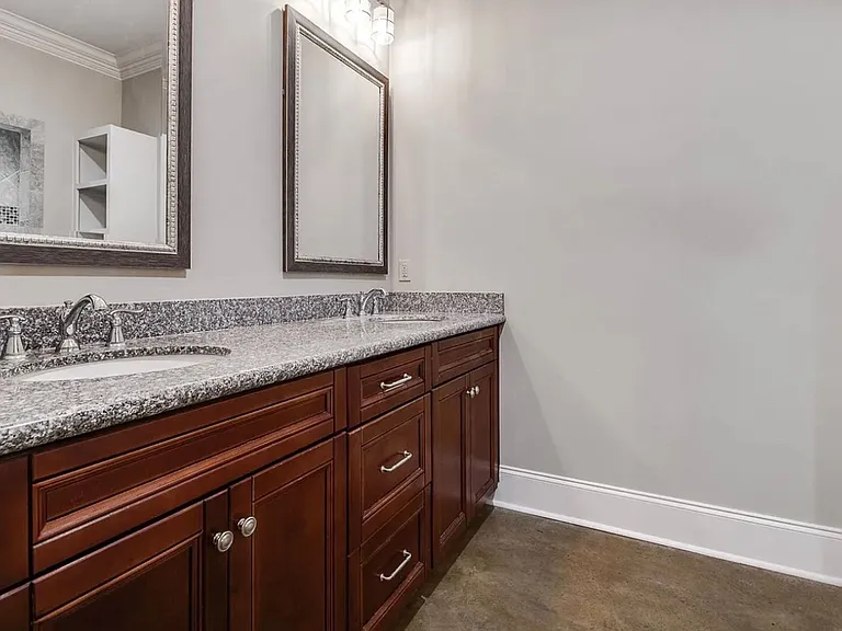 130 Brightwood Dr — Photo 8