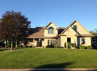 51900 Waterford Green Dr, Granger, IN