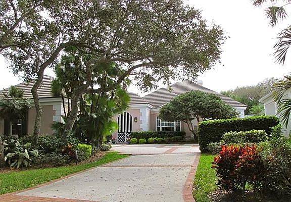 2nd image of 210 Sundial Ct