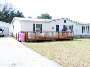 17807 McKinley Rd, Big Rapids, MI 49307