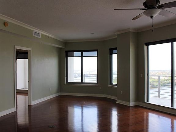 3rd image of 445 S 12th St Unit 1601