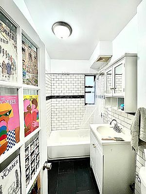 5th image of 200 Sterling Pl APT 1E