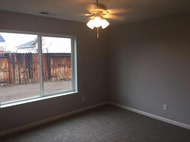 4 bed, 1523 sqft, $1,995 — Photo 4