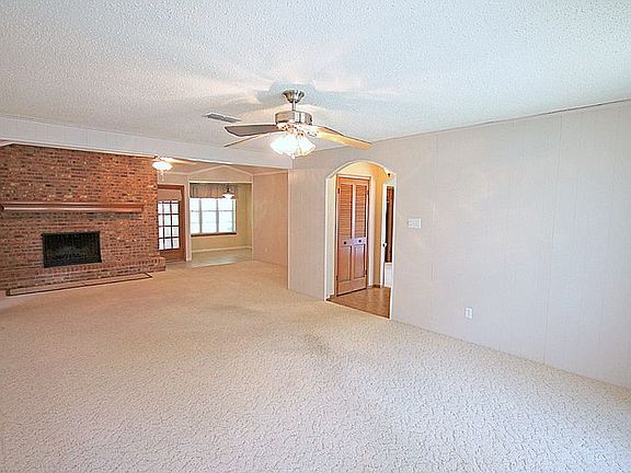 4th image of 8300 Bucknell Dr