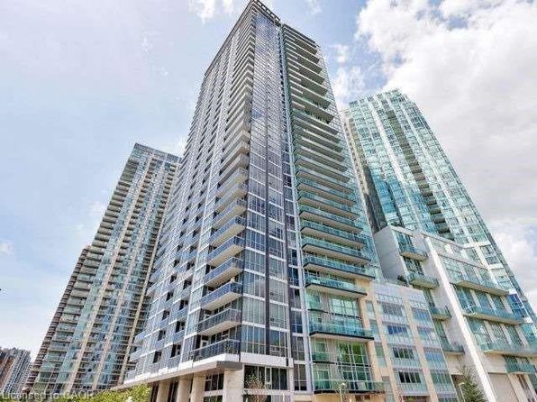 223 Webb Dr #908, Mississauga, ON L5B 0E8