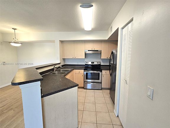 4th image of 4180 San Marino Blvd APT 106