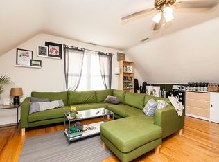 1928 W Henderson St #3F, Chicago, IL 60657