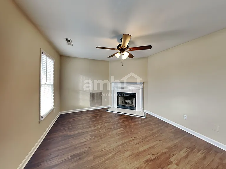 3700 Whitley Ct — Photo 6