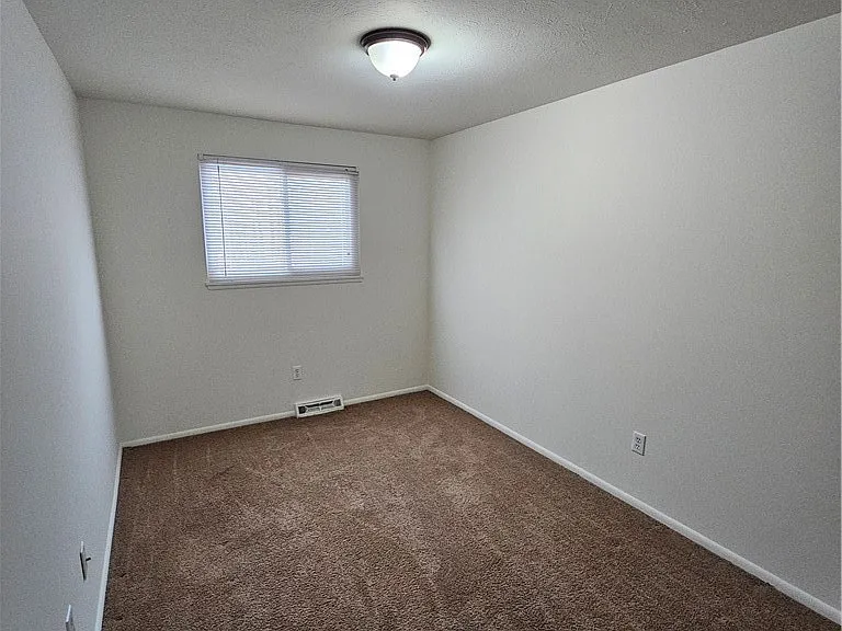 111 Sprague Rd — Photo 7