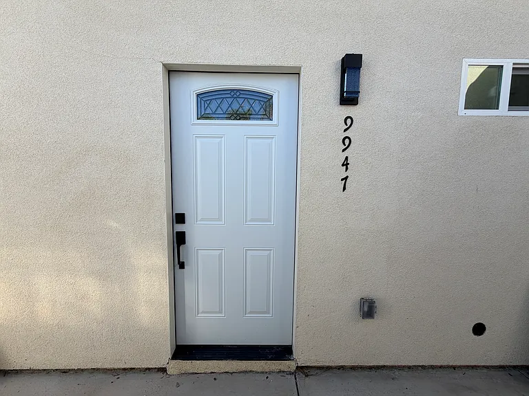 9947 Columbus Ave — Photo 23