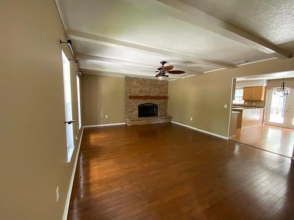 4th image of 1035 SE 11th Ave