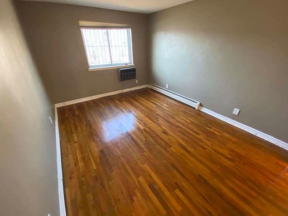 5th image of 31-38 48th St #3