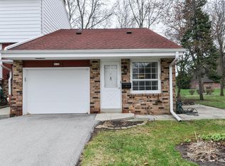 3133 W Canterbury Rd #3133, Greenfield, WI 53221