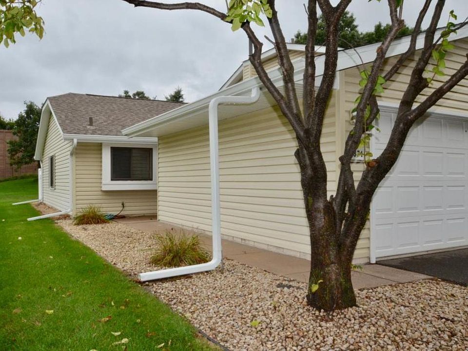 1st image of 374 Pleasure Creek Dr NE