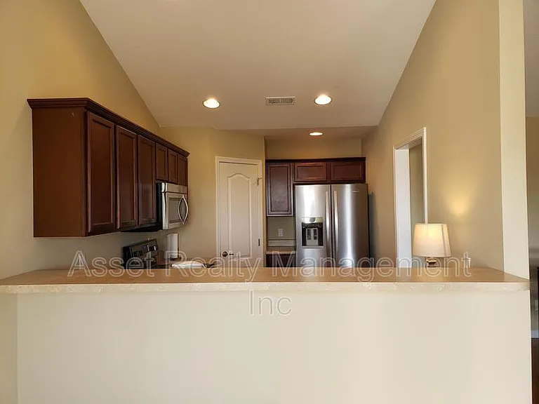235 Stonefield Rd #1 — Photo 11