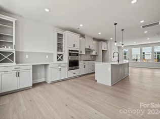 707 Carr Pl, Davidson, NC 28036