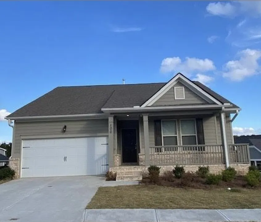100 Mandy Ln — Photo 2