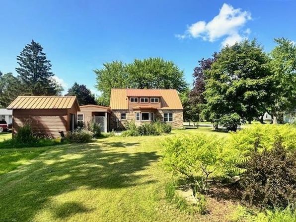 301 West BUTTERNUT STREET, Abbotsford, WI 54405