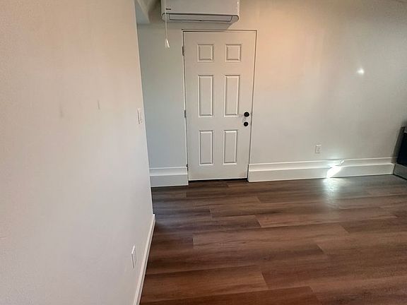 5th image of 352 Bonito Ave #3
