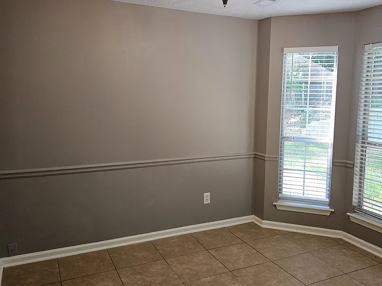 218 Preston Cir — Photo 21