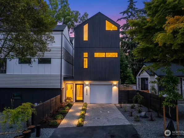 12056 20th Avenue NE, Seattle, WA 98125