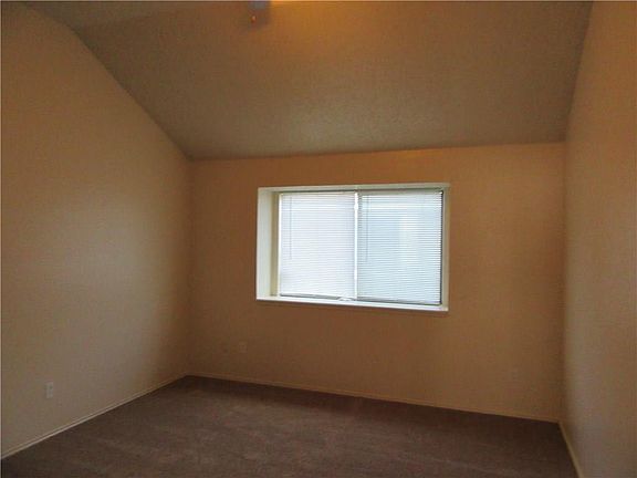 5th image of 1345 Roan Dr