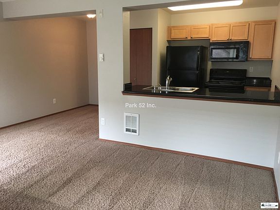 3rd image of 630 N Prospect St APT 8