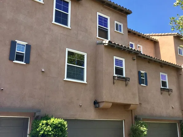 2544 Escala Cir, San Diego, CA 92108