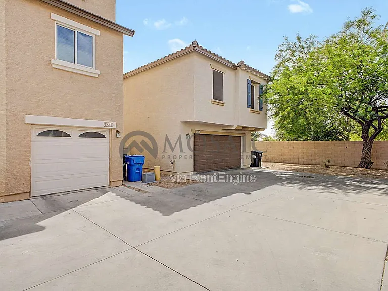1384 S Sabino Dr — Photo 29