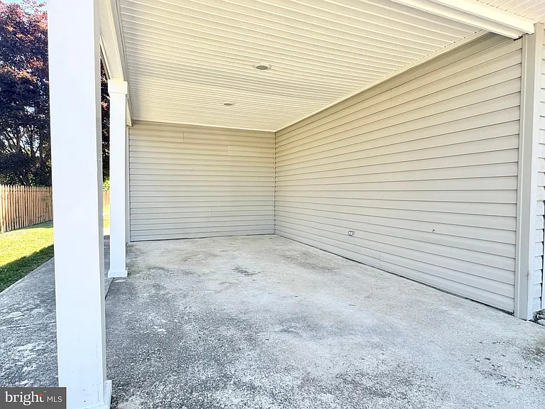 69 McDaniel Dr — Photo 4