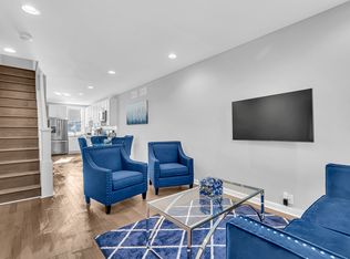 2135 E Chase St, Baltimore, MD 21213