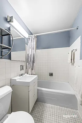 Sold by Triplemint | media 6