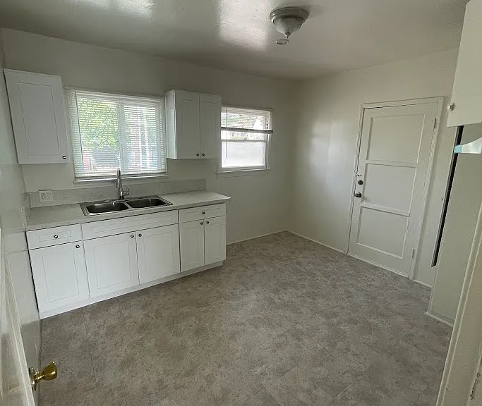 380 N Mar Vista Ave #3 — Photo 3