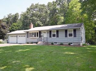72 Beechwood Rd, Holden, MA 01520