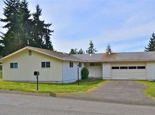 18679 11th Ave NE, Poulsbo, WA 98370