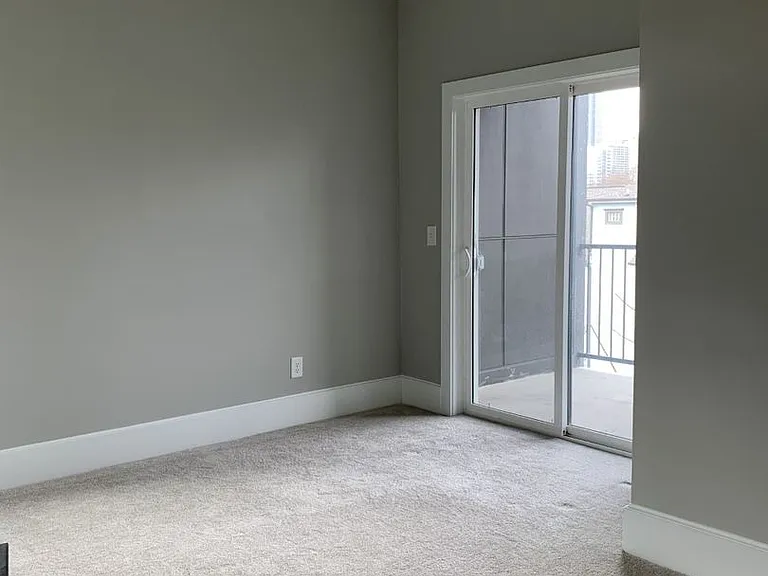 456 Parkway Dr #9 — Photo 10