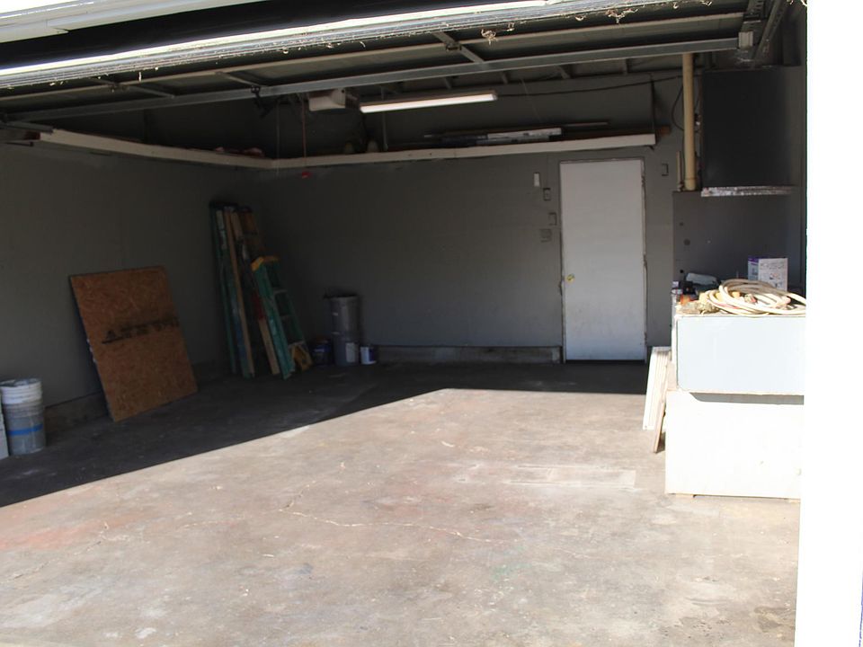 2nd image of 3756 N Delaware Ave