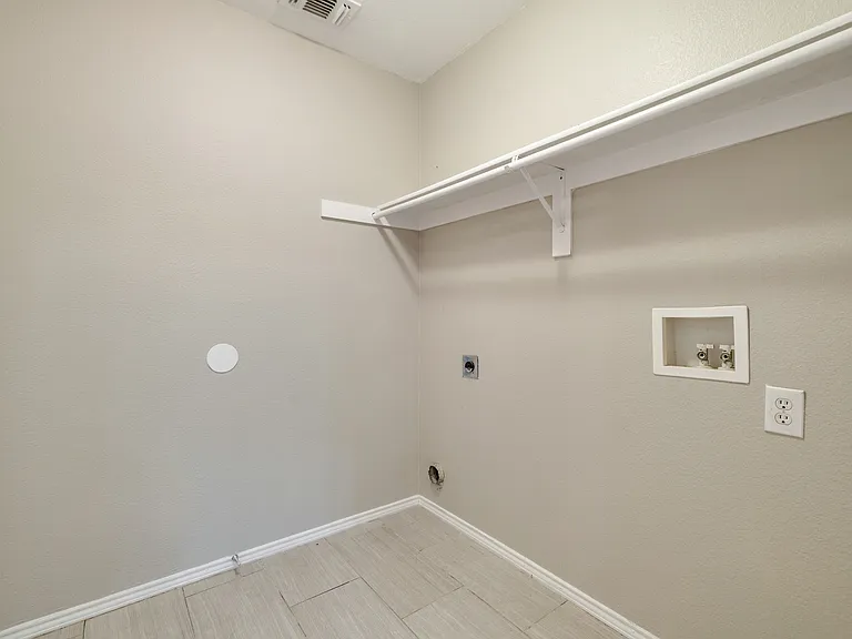 7229 Specklebelly Ln — Photo 30