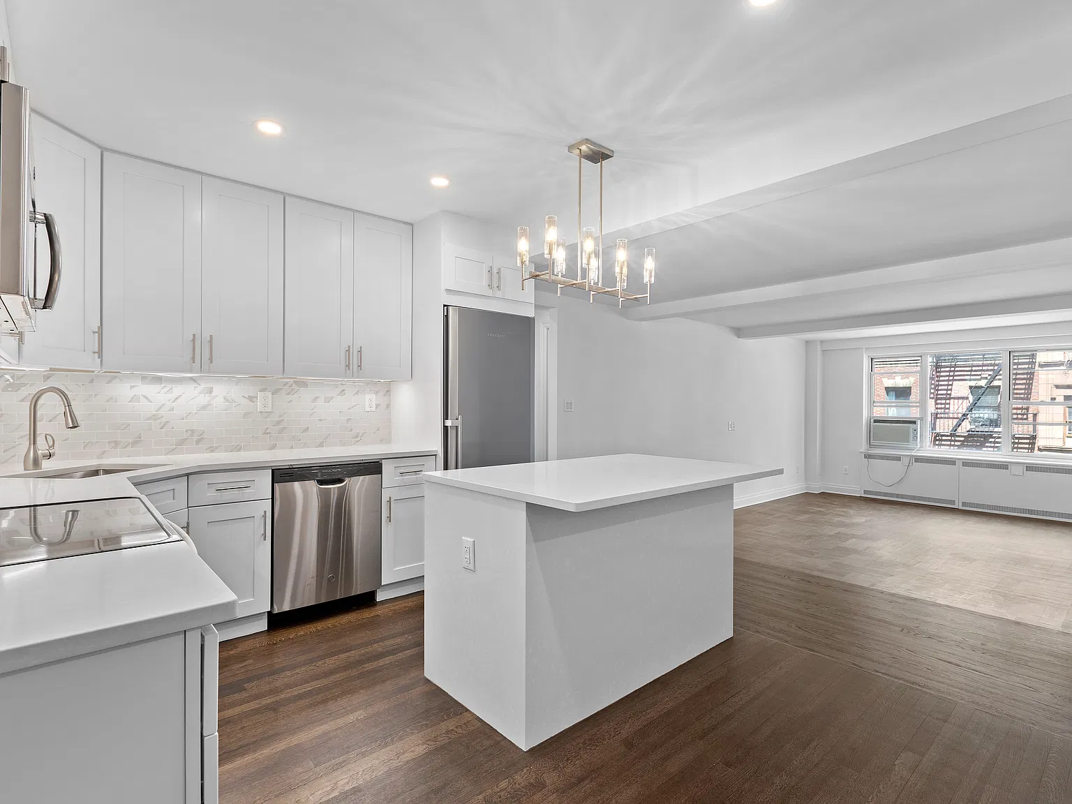 160 East 89th Street — Photo 2