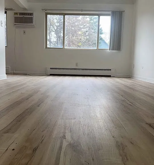 1031 Cromwell Ave #101 — Photo 8