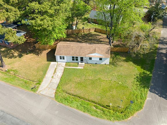2nd image of 1847 Mepkin Rd