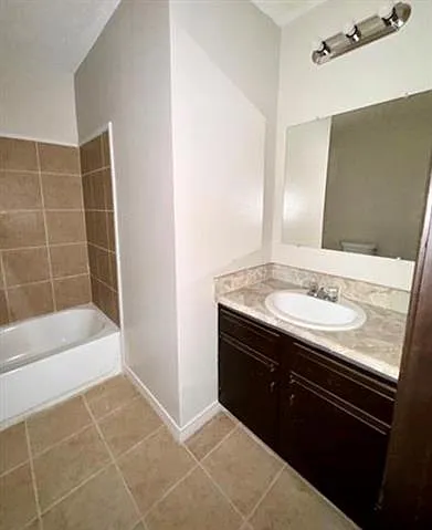908 Jeffrey Ct #C — Photo 7
