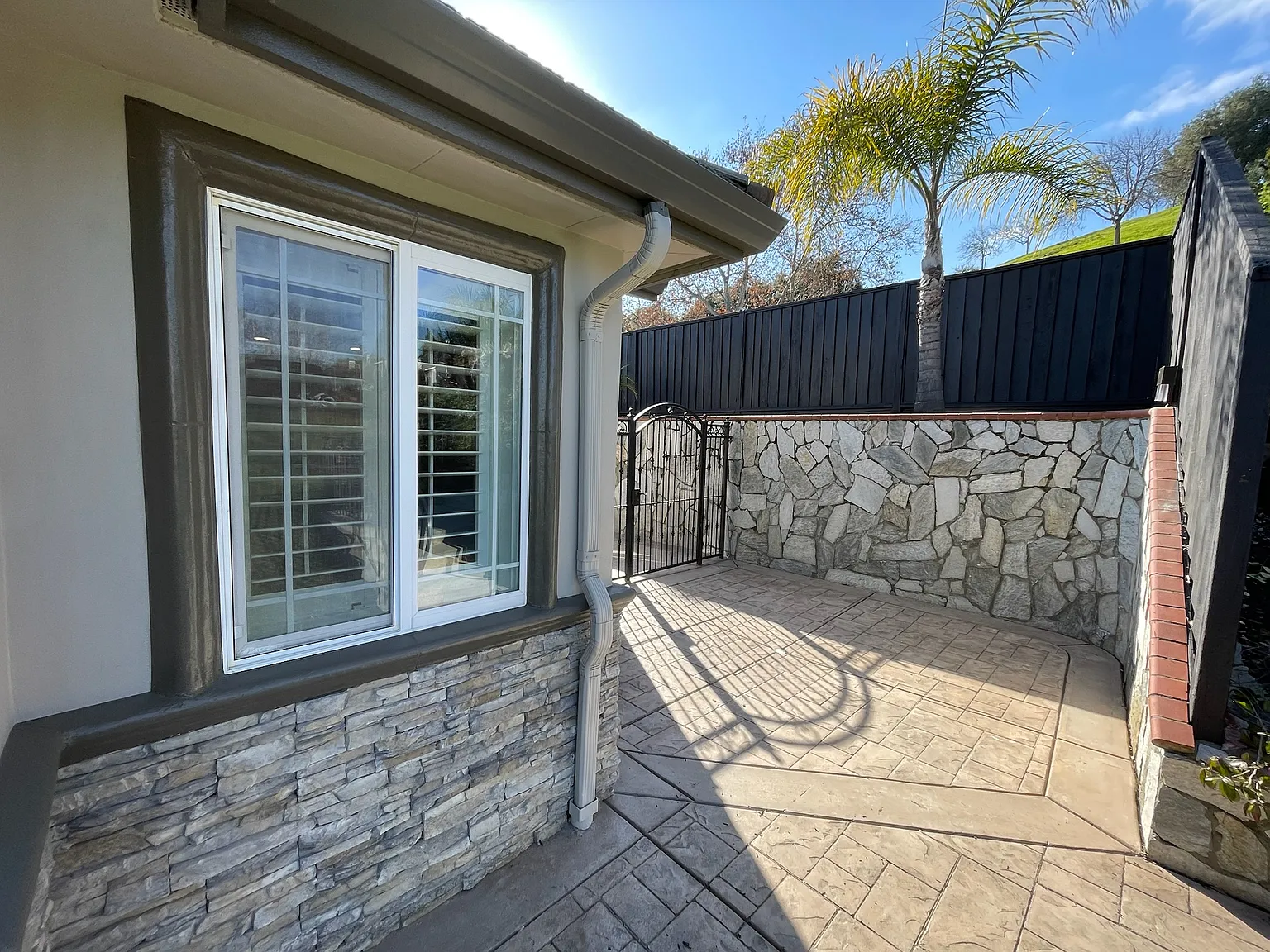 7921 Iglesia Drive — Photo 2