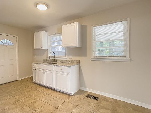 3rd image of 3588 Kathy Rd