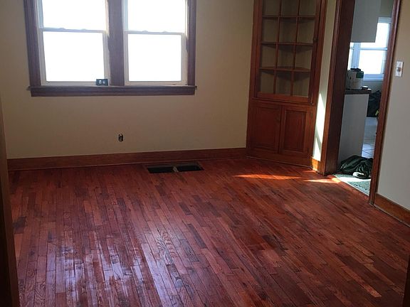 3rd image of 791 Pennsylvania St