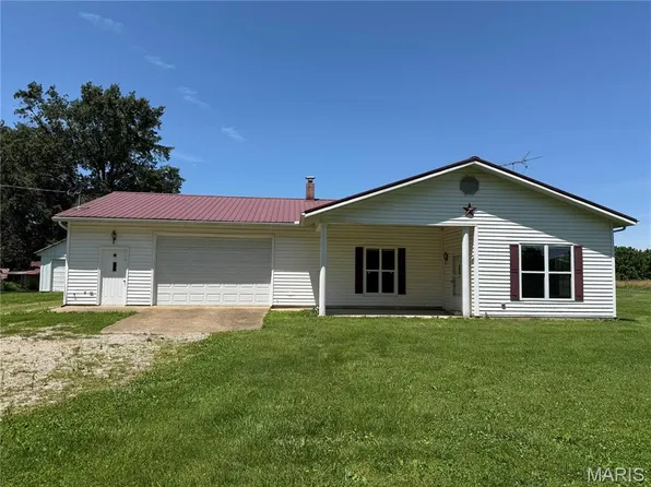 3285 Best Rd, Farmington, MO 63640