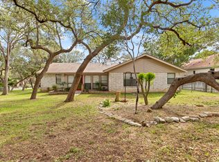 850 Mission Hills Dr, New Braunfels, TX 78130