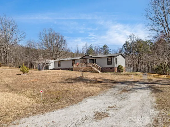 910 Elliott Rd, Rutherfordton, NC 28139