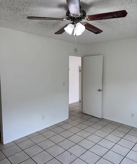 21130 Santa Barbara Dr #4 — Photo 14