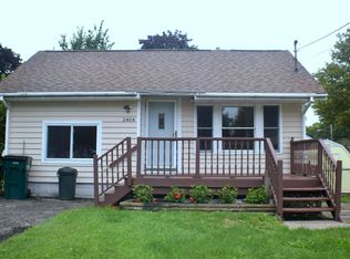 2404 Lyons Ave, Lansing, MI 48910